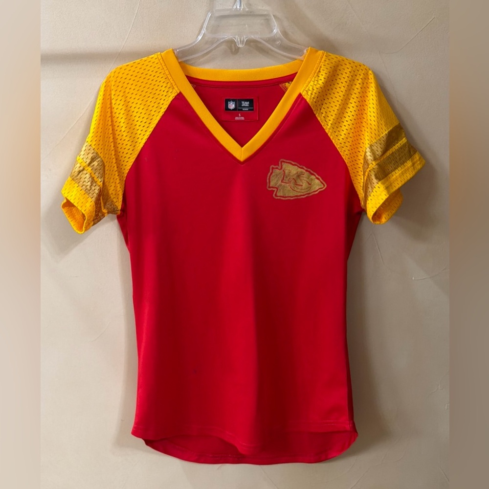 Women's Kansas City Chiefs V Neck Short Sleeve Shirt Top Red Yellow Size Small